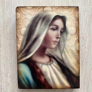 Sid Dickens authentic tile. Retired Mary. 6x8 inches. Excellent condition